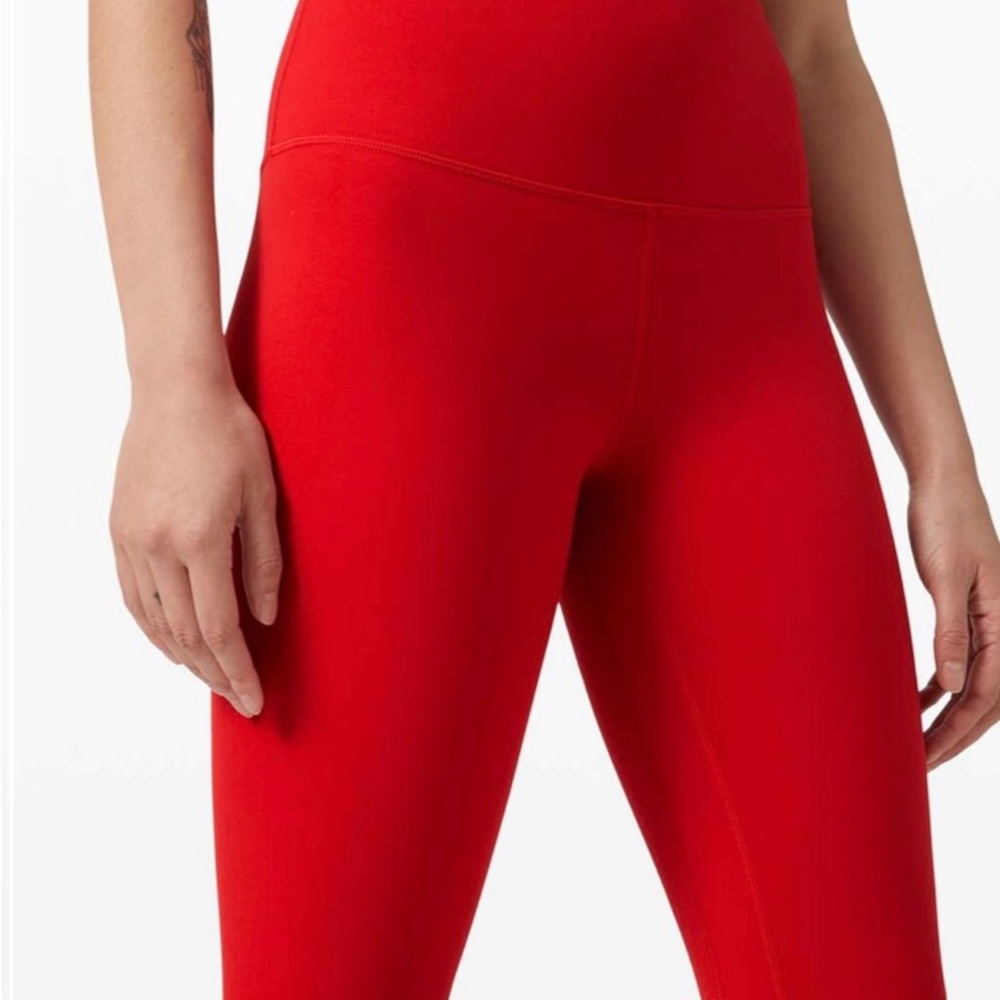 Lululemon Align crop size 6 red 21”